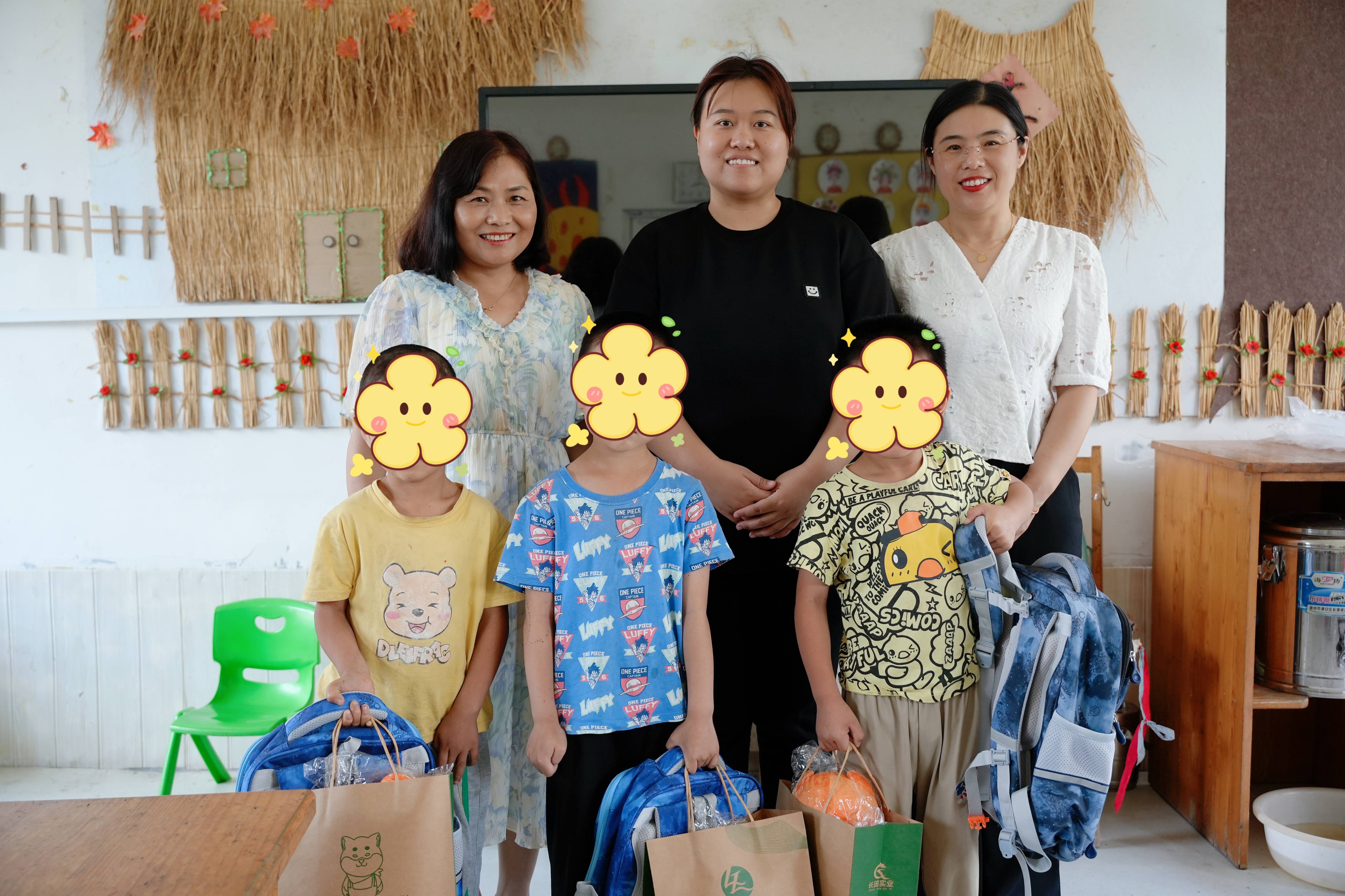 【頭號玩家娛樂人·樂善行】搭建“心”橋梁 傳遞“心”溫暖——頭號玩家唯一官網(wǎng)為困境兒童點(diǎn)亮“微心愿”